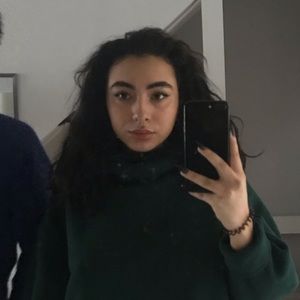 Meet your Posher, Christina